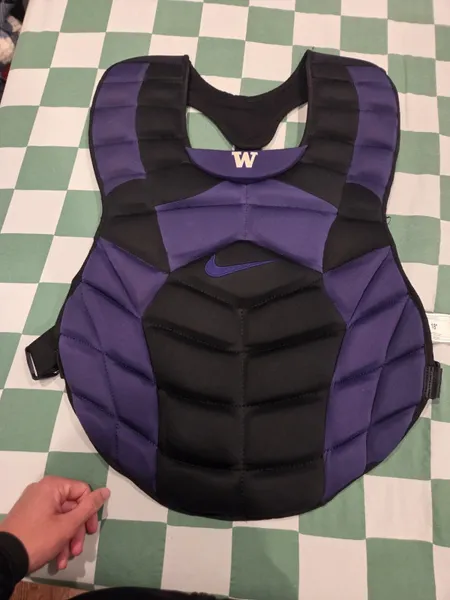 Nike vapor Catcher's Chest Protector (Used)