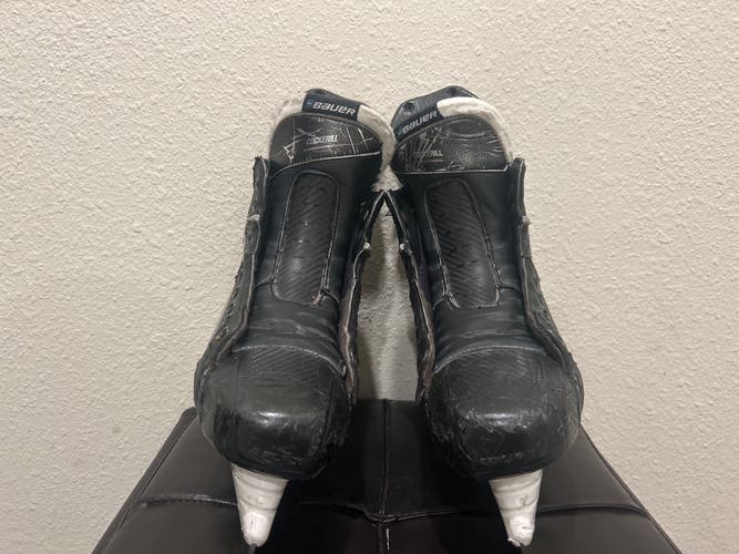 Black 2022 Bauer Supreme Mach Hockey Skates 7.5 (Used)