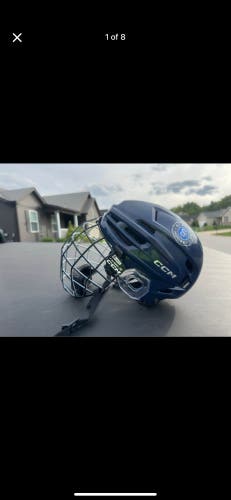 Medium CCM Tacks 920 Helmet (Used)
