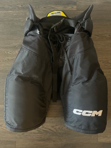 Medium CCM HPTK Pro Stock Hockey Pants