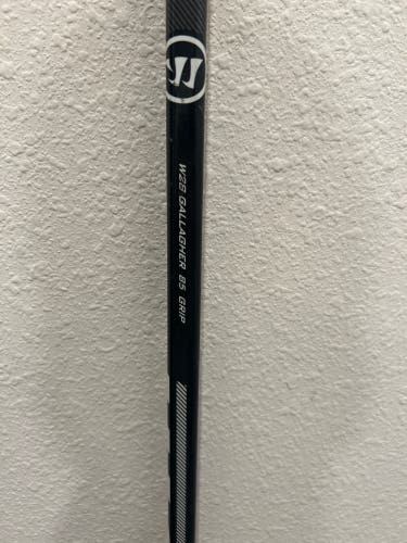 Senior Warrior QRE Pro Team Right Handed Hockey Stick W28 85 Flex Pro Stock (Used)