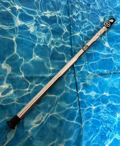 Warrior Evo V Alloy Core Carbon Lacrosse Shaft (New)