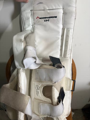 33" True Goalie Leg Pads (Used)