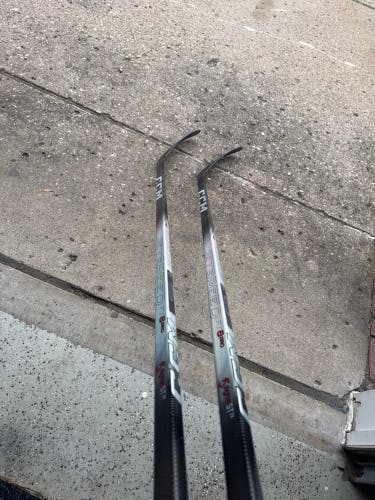 Senior CCM JetSpeed FT8 Pro Left Hand Hockey Stick P28 70 Flex Pro Stock (New)
