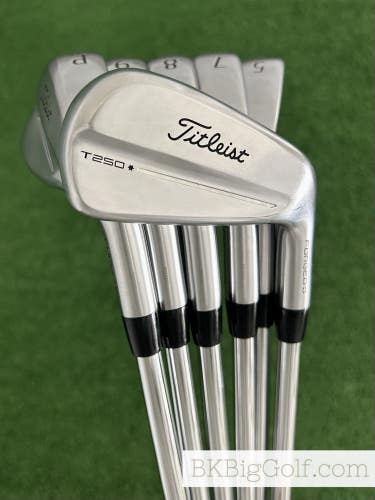 Titleist T250 25 Forged Iron Set 5-P / KBS Tour Lite Regular