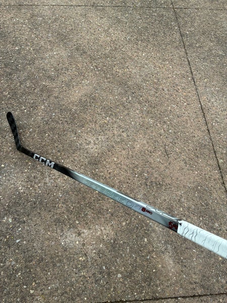 Senior CCM JetSpeed FT8 Pro Right Handed Hockey Stick P29 70 Flex (Used)