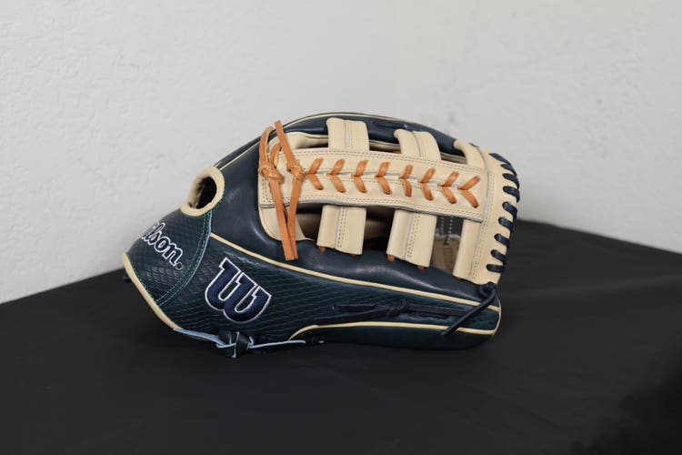 Wilson A2000 JR44 12.75" Julio Rodriguez OF Baseball Glove Right Hand (NWT)