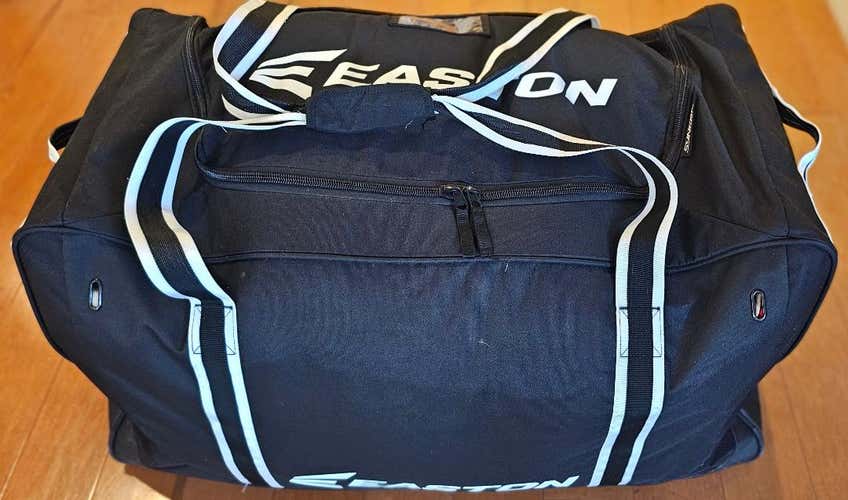 Easton Synergy Hockey Equipment Bag XL Large Excellent Condition Ventilated (Used)