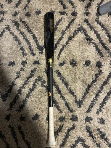 Stinger BBCOR Certified Bat (-3) 30 oz 33" (Used)