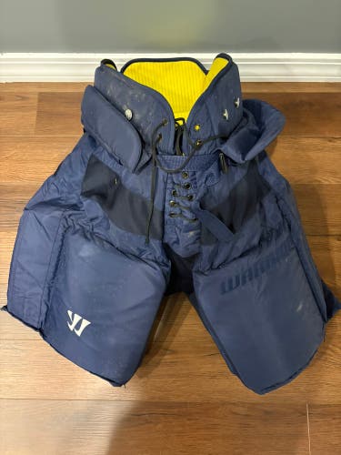 Senior Medium Warrior Hockey Goalie Pants (Used)