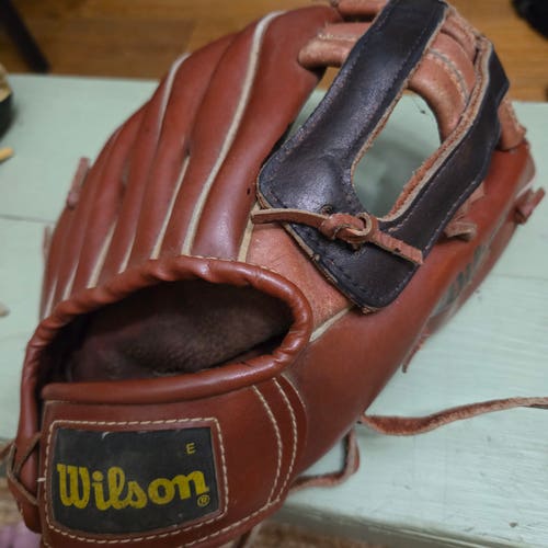 Wilson RH Fieldmaster Ron Guidry Baseball Glove 11.25" (Used)