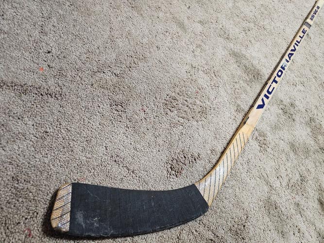 GUY CARBONNEAU Early 90's Montreal Canadiens NHL Game Used Hockey Stick COA