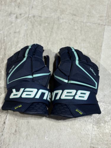 Bauer Vapor Hyperlite Gloves 14" (Used)