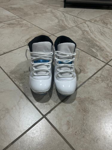 White Men's Size 13.0 (W 14.0) Jordan Molded Cleats (Used)
