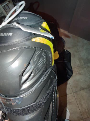 Senior Bauer Supreme Mach 15" Shin Pads Pro Stock (New)