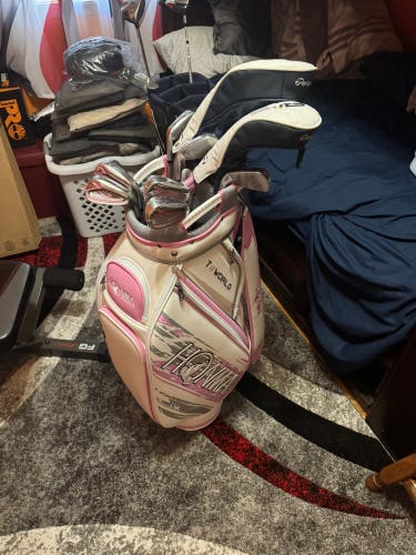 Women's Golf Clubs Set Of MP1100
Golf Clubs XX10 Set Shaft L