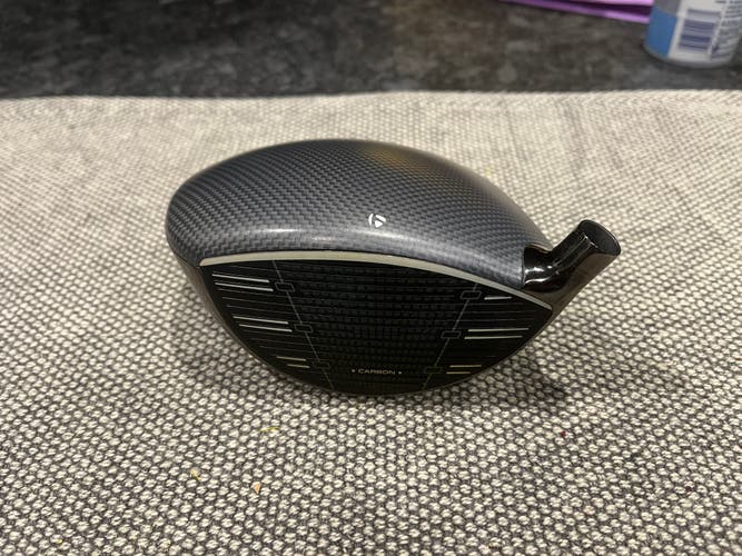NICE TaylorMade TaylorMade Qi35 MAX Right Handed Driver 10.5 Loft HEAD ONLY