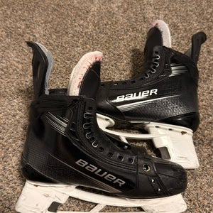 Bauer Vapor Hyperlite 2 Skates Pro Stock 7 (Used)