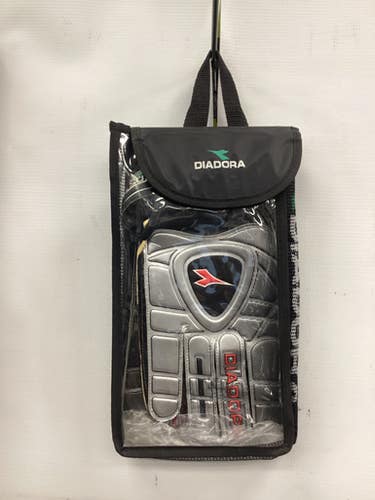 Used Diadora GOALIE GLOVE Soccer Goalie Gloves None 9 11851-S000046077