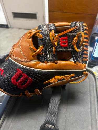 Wilson A2K RH Infield Baseball Glove 11.75" (Used)