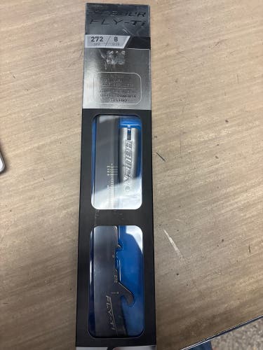 Bauer Fly-Ti 272 mm Size 8 (New) still in box.