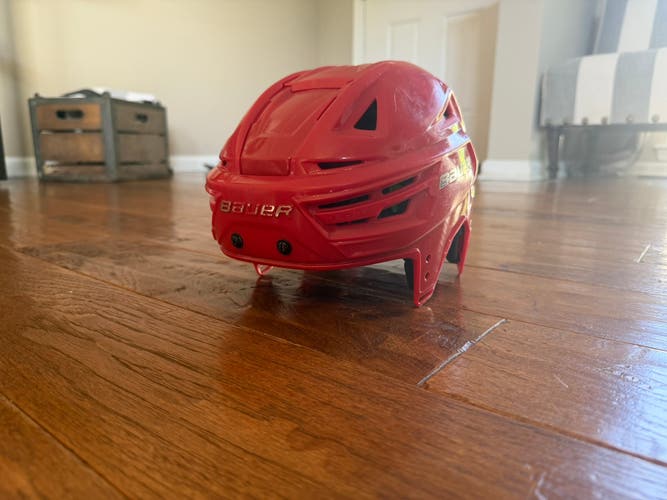 Small Bauer Re-Akt 155 Helmet (Used)