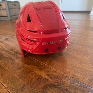 Medium Bauer Re-Akt 155 Helmet (Used)