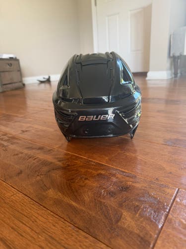 Large Bauer Re-Akt 155 Helmet (Used)