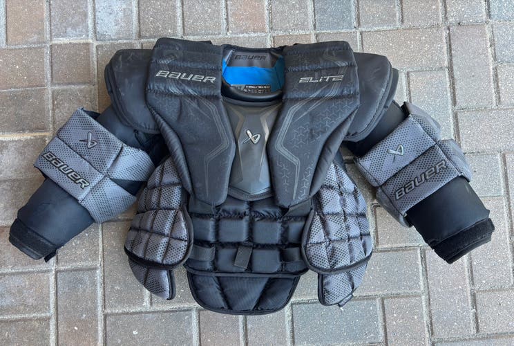 Bauer Elite Goalie Chest Protector - Intermediate Xtra Small (Used for 1 season)