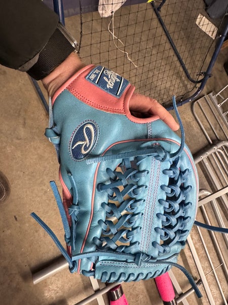 Rawlings RH Outfield heart of the hide Baseball Glove 12.75" (Used)