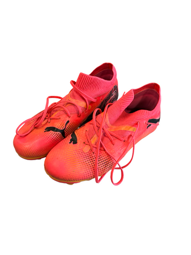 Used Puma Soccer Cleats Pink Junior 04.5 11682-S000131617