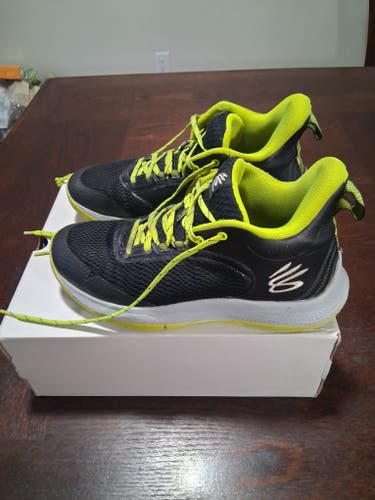 M 9.0 (W 10.5) Under Armour unisex Curry 3Z6(Used) (with orignal box)