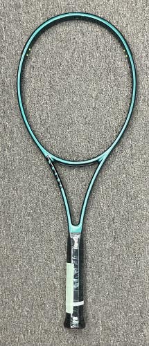 WILSON H22 Pro Stock 16*19 3/8 L3 BLADE 98 V9 PAINT TENNIS RACKET (A)