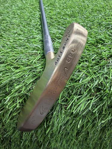 Acushnet - putter - bullseye- 34R -GOLD
