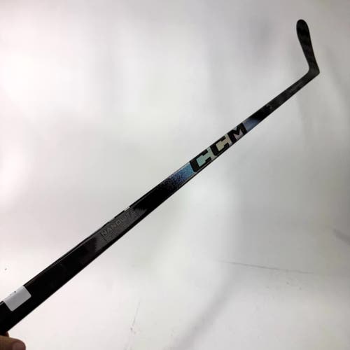 New Left CCM Ribcor Trigger 10 Pro | 65 Flex P28 Curve Grip | J229