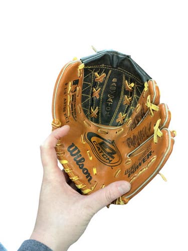 Wilson Used Brown Right Hand Throw 9.5" Baseball Glove