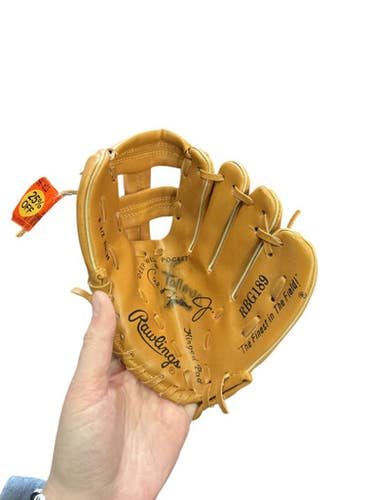Used Rawlings RBG189 BB/SB Glove RH Throw Brown 8" 10743-S000462871