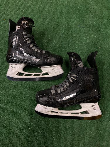 Bauer Supreme Shadow Hockey Skates | Intermediate Size 5 (246mm)