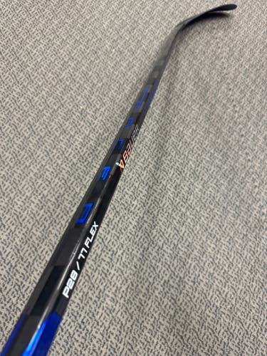 Senior Blue Bauer Nexus Tracer Left Hand Hockey Stick P28 77 Flex (New)