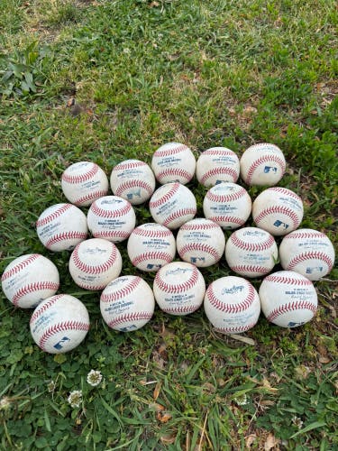 Rawlings Official Major League Baseballs 18 Pack (Used)