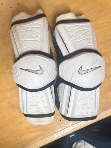 Large Adult Nike Vapor Elite Arm Pads (Used)