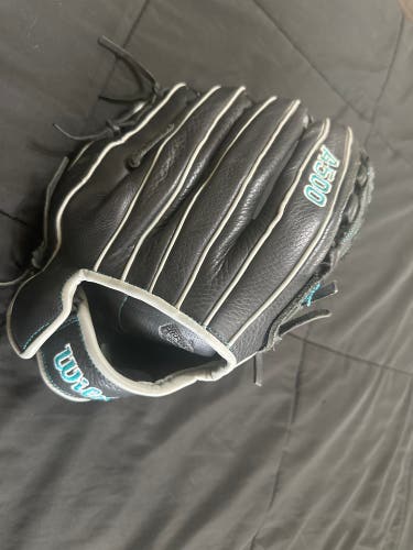 Wilson A500 RH Softball Glove 12" (Used)