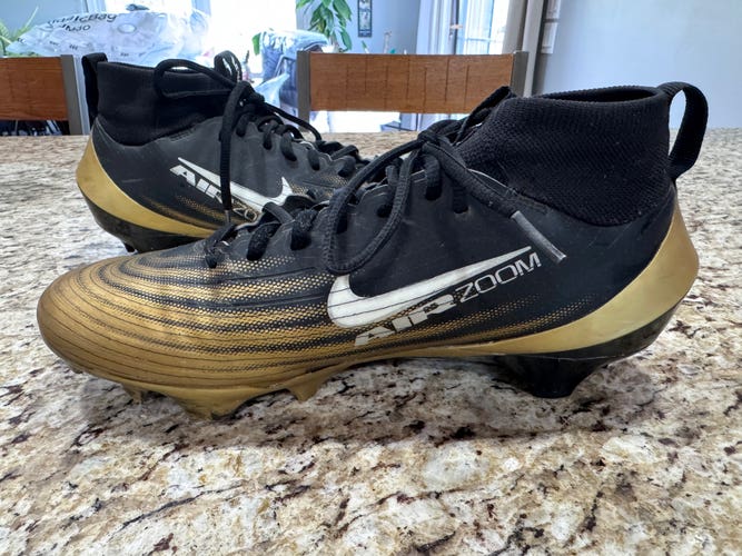 Men's Size M 9.5 (W 10.5) Nike Mid Top (Used)