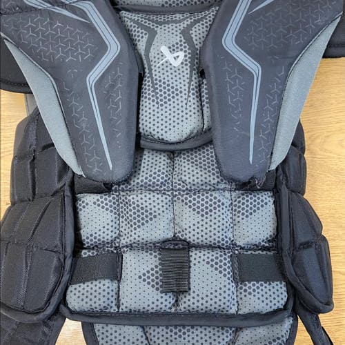 Bauer GSX Goalie Chest Protector Juinor Small / Medium (Used)