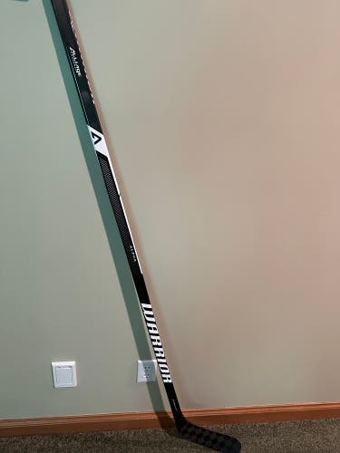 Senior Warrior Alpha LX3 Pro Left Hand Hockey Stick P08 80 Flex Pro Stock (New)