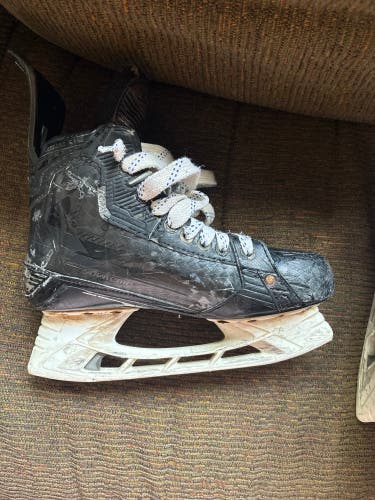 Black 2022 Bauer Supreme Mach Hockey Skates Extra Wide Width 6 (Used)
