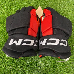New Niagara IceDogs CCM HGJSCHLPP Gloves 15" Pro Stock | Senior Size 15"