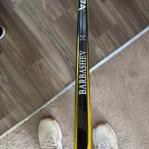 Senior Bauer Vapor Hyperlite Left Hand Hockey Stick 82 Flex Pro Stock (Used)