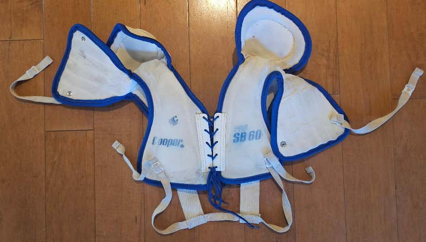 Cooper SB 60 PRO Senior Large Hockey Shoulder Pads Pro Stock (Used)