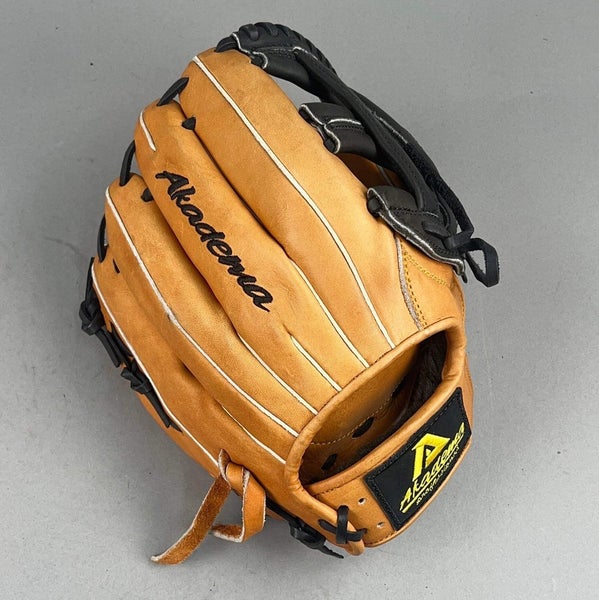 Akadema ATC11 Professional Series 11" Right Hand Thrower Baseball Glove